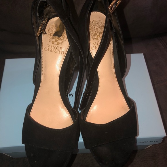 Vince camuto platform heels - Picture 3 of 5